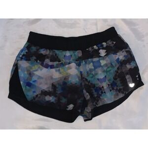 Forever‎ 21 Women's reversible activewear gym running shorts - size medium